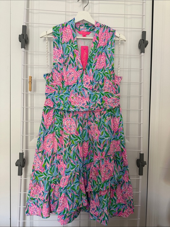 Lilly Pulitzer Dresses & Skirts - Lilly Pulitzer Annalise V-Neck Dress Size L NWT